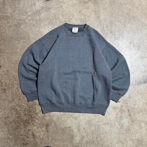 Vintage VTG 90’s Grey Hanes Boxy Essential Crewneck Sweatshirt